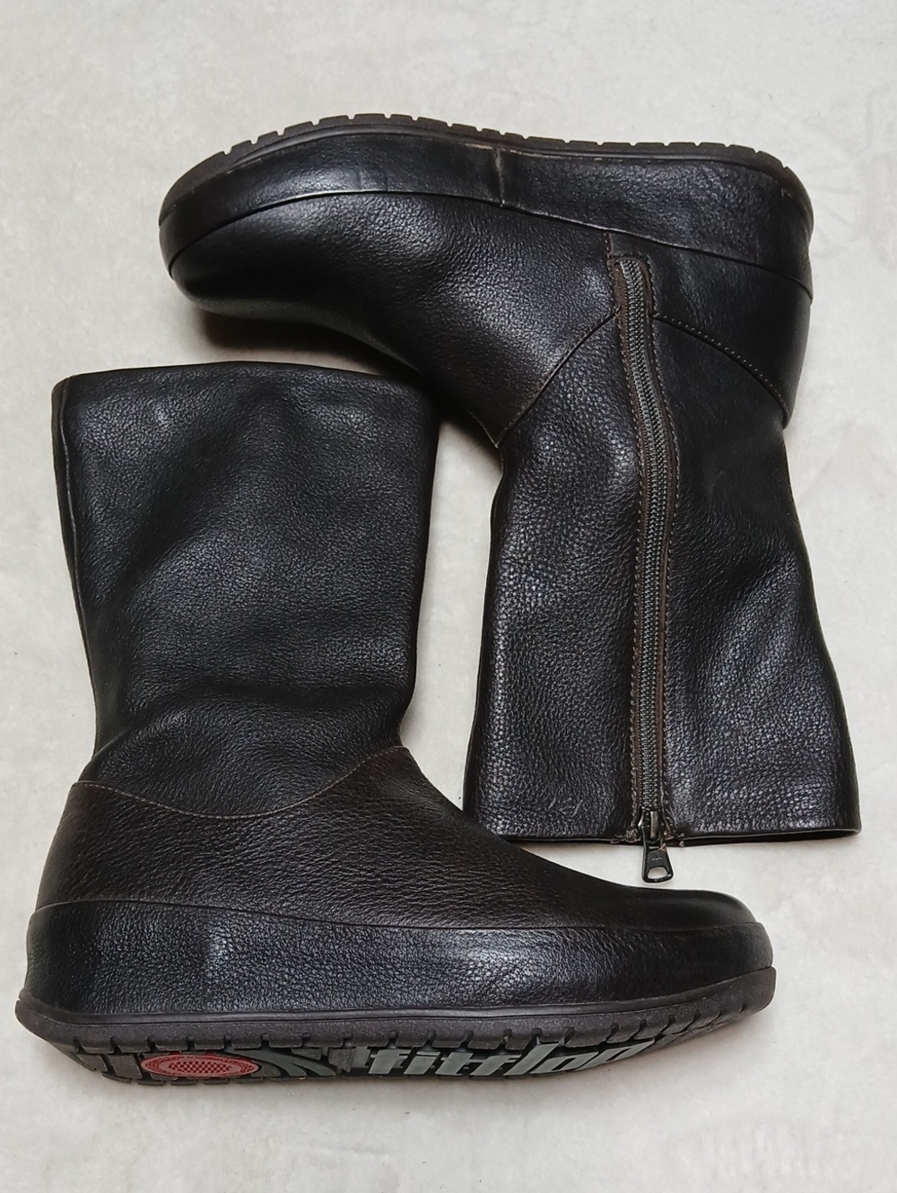 Fitflop Women's Black Leather Mid-Calf Zip Booties Size 6
